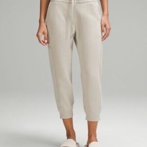Lululemon Scuba Fleece High-Rise Cropped Jogger - color: Mojave Tan